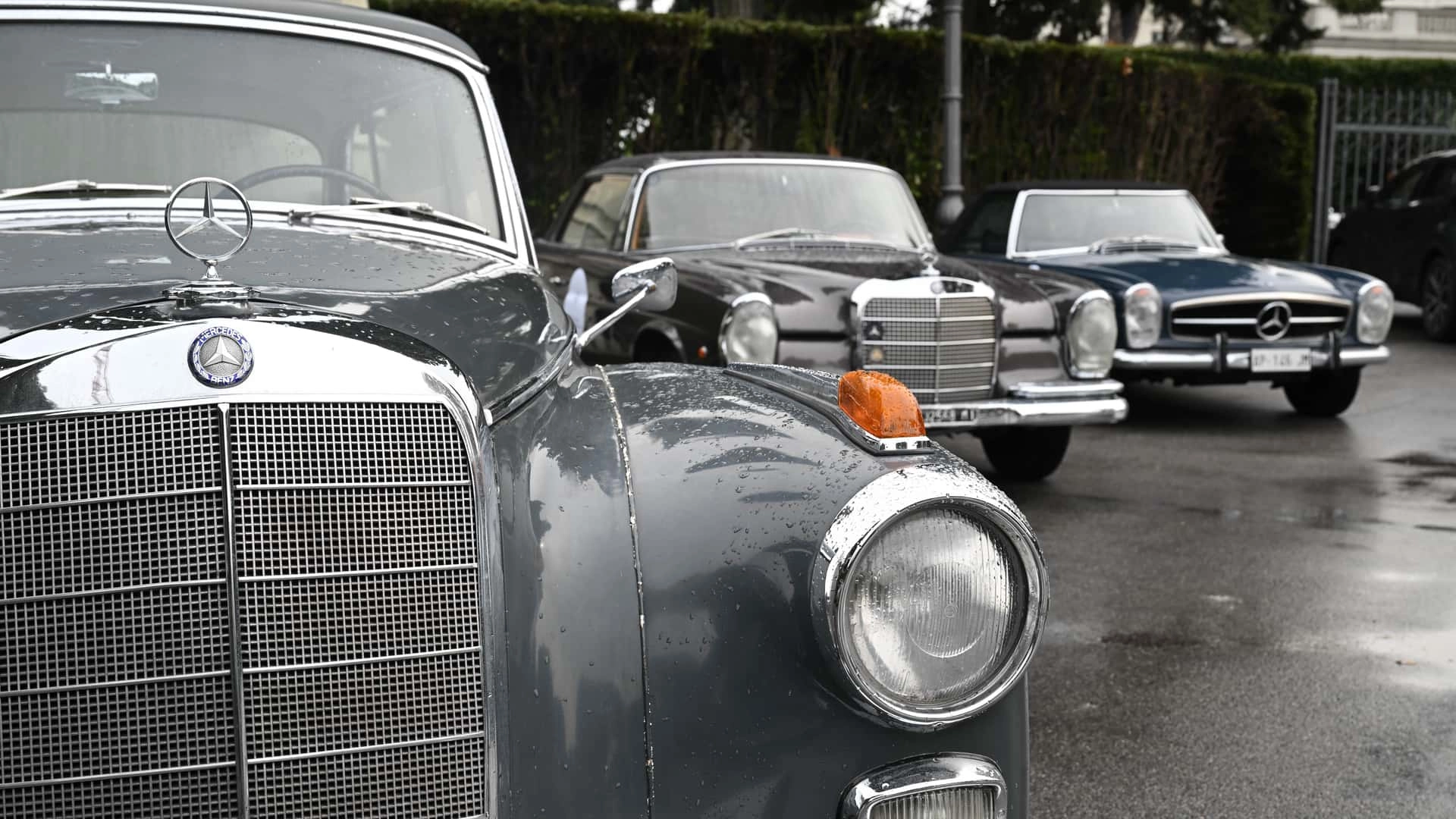Mercedes celebra 140 anni a roma con una parata (3)